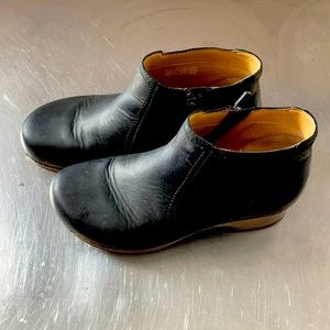 Black Dansko boots